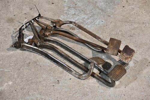 276 · LEVERS: Six various brake levers [Sydney]
