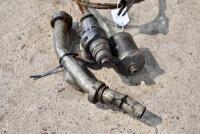 AMAC: An Amac carburettor, believed to suit a 2 3/4 HP Douglas, complete with manifold and control cables [Sydney] - 2