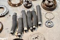CLUTCH: A group of miscellaneous??????? clutch parts [Sydney] - 4