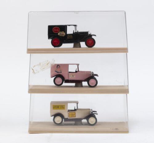 ELIGOR: 3 1:43 Eligor 1926 Citroen 5 CV Comionnette Vans, 1 "Lefevre-Utile Lu Lu", 1 "BeBe Cadum", 1 "Bally Chaussures".