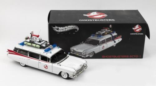 322 · GHOSTBUSTERS: 1:18 scale Hot Wheels Elite Ghostbusters ECTO-1 Cadillac Ambulance, no C of A, boxed.