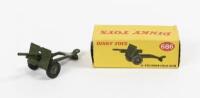 FIELD GUN: A Dinky Toys No. 686 25-Pounder Field Gun, in original box made in England by Meccano&nbsp;Ltd