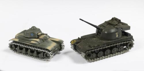 SOLIDO: Two Solido models including a No. 223 AMX 13T Bitube Anti-Aerien and No. 233 Char Renault R 33, made in France