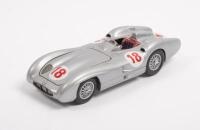 MERCEDES BENZ W196R: A 1:24&nbsp;scale&nbsp;Franklin Mint Precision Models&nbsp;1954&nbsp;Mercedes Benz W196R