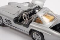 MERCEDES BENZ 300SL: A 1:24&nbsp;scale&nbsp;Franklin Mint Precision Models&nbsp;1954&nbsp;Mercedes-Benz 300SL Gullwing - 3