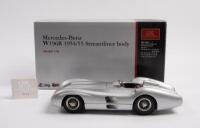 MERCEDES BENZ W196R: A 1:18th scale CMC 1954/55 W196R Streamliner body&nbsp;model car, in box