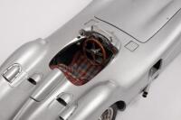 MERCEDES BENZ W196R: A 1:18th scale CMC 1954/55 W196R Streamliner body&nbsp;model car, in box - 4