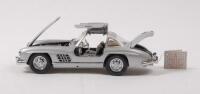 MERCEDES BENZ: A 1:18 scale Franklin Mint Precision Models&nbsp;1954 Mercedes Benz 300 SL, in box&nbsp; - 3