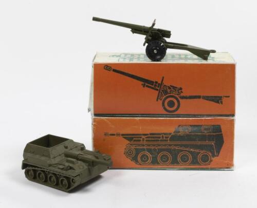 USSR: Two vintage Russian military models including a Self-Propelled Artillery Gun and a Military Canon, within original boxes