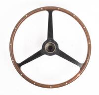 DB 4/5/6: An original, genuine Aston Martin DB4/5/6 wood rim steering wheel with boss