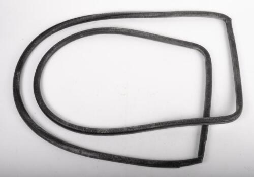 WINDSCREEN SEAL (1216710120): A new windscreen seal for a Mercedes Benz 190sl