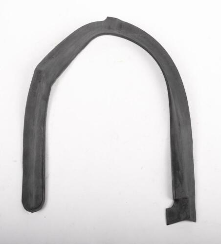 DOOR PILLAR SEAL (1077270631): A door to pillar seal to suit an r107 Mercedes Benz