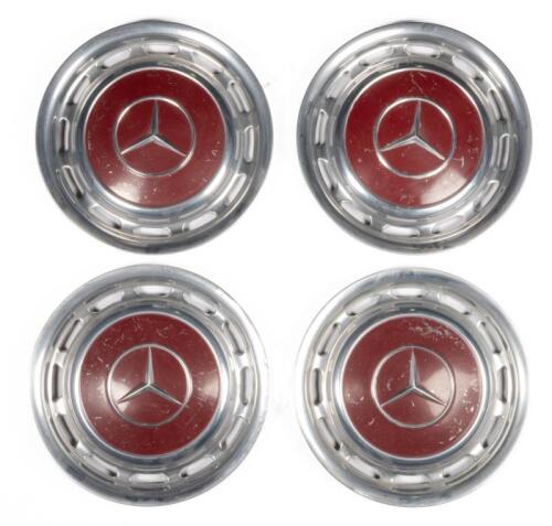 HUBCAPS: A set of four 14inch Mercedes Benz hubcaps