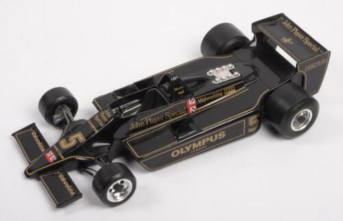 LOTUS: A rare 1:14 scale Burago John Player Special Lotus MK4 Mario Andretti #5 model