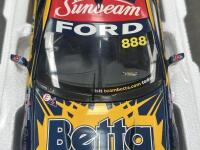 LOWNDES/WHINCUP: A Limited Edition CLASSIC CARLECTABLES 1:18 scale Craig Lowndes & Jamie Whincup Year 2006 SUPERCHEAP AUTO BATHURST 1000 WINNER Team Betta Electrical BA Falcon. numbered '3872'/5200 - 5