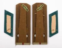 USSR: A pair of Soviet Epaulettes for shirt for the rank of captain of Internal Forces as well as a a pair of Soviet collar tabs (Gorget patch) - Border Troops. - 3