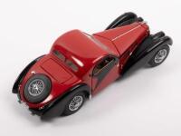 BUGATTI:&nbsp;A 1:16&nbsp;scale Bugatti Type 57SC 1936&nbsp;model by Franklin Mint Precision Models&nbsp; - 2