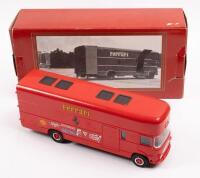 FERRARI: A diecast&nbsp;1:43&nbsp;scale 'OLD CARS' made in Italy,&nbsp;Ferrari team transporter, 1970 Fiat OM 150 Rolfo truck, in original box