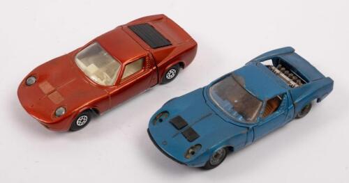 LAMBORGHINI MIURA: A pair of Lamborghini Miura models, a bronze Matchbox Speed Kings, also a blue P400 by Mebetoys