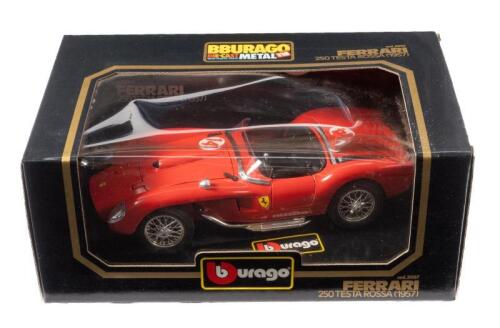 FERRARI: A 1:18 scale Ferrari 250 Testa Rossa 1957 model by Bburago