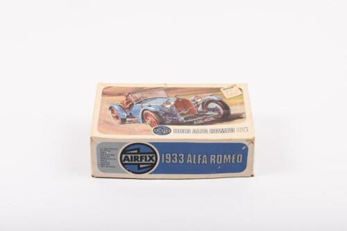 ALFA ROMEO: An Airfix 1:32 scale 1933 Alfa Romeo model kit, thought to be complete