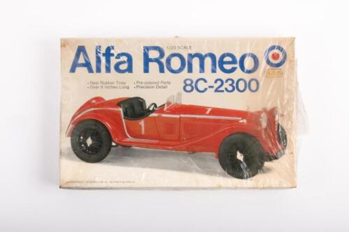 ALFA ROMEO: An Entex 1:20 scale Alfa Romeo 8C-2300 model kit, sealed box