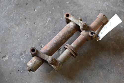 RUDGE: A fork headstock, complete with bearings and canister, believed to be veteran Rudge [Location: Sydney]