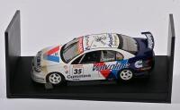 J/BARGWANNA: A limited edition 1:18 scale Autoart Commodore VT as race by Jason Bargwanna in 2000 Shell Series Championship Valvoline Cummins, with COA numbered 1630/2310, roof signed by Bargwanna, in fitted window box. - 2