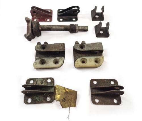 ASTON MARTIN: Door hardware selection.