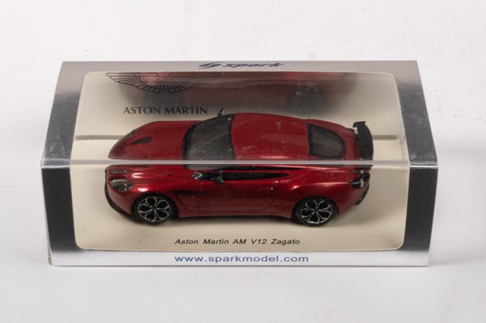 ASTON MARTIN: A diecast 1:43 scale Aston Martin AM V12