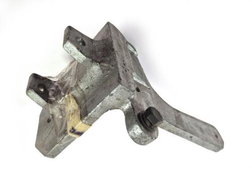 BRACKET: Powering steering / air conditioning. Possibly DB6