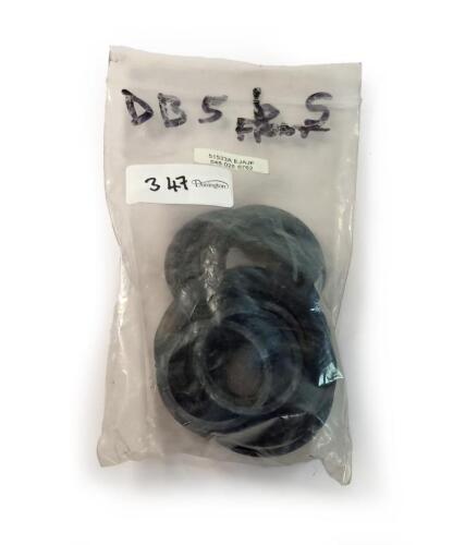 DB5/6-DBS: One NOS Front brake calliper kit