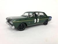 FORD: A 1:18 scale 1968 Bathurst XT GT Ford Falcon by Classic Carlectables. Numbered 0202/750 - 5