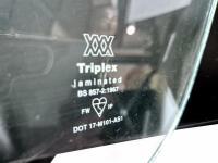 DB4 SCREEN: Tinted rear screen non original - 2