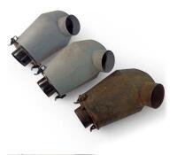 AMV8 Air cleaner: Three air cleaner assemblies for carburettor cars.