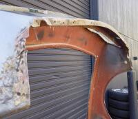 DBS/DBSV8: Original aluminium front shroud - 7