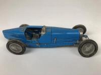BUGATTI/E.R.A: Two scale models of Bugatti and ERA (each 15cm long) - 2