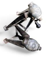 JACKS: Two&nbsp; DB4/Lagonda&nbsp;" Bevelift" tripod jacks, and one blue winding jack. - 2