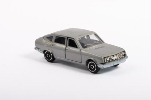 LANCIA BETA 1800: A Lancia beta 1800 in 1:43 scale, finished in silver paintwork, manufactured by Polistil, product number E 41, made in Italy
