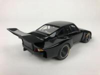 PORSCHE: A 1:18 scale Racing Legends Porsche 935 - 3