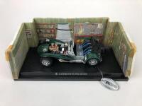 CATERHAM: A 1:18 Kyosho Caterham Super Seven - 3