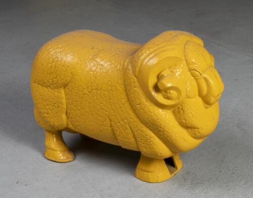 GOLDEN FLEECE: A modern heavy cast steel 'Golden Fleece' ram, approx 36cm high, 52cm in length