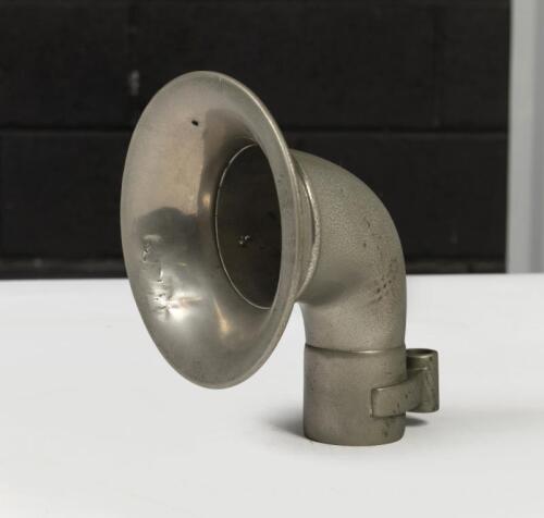 HORN: An early horn trumpet&nbsp;possibly suited to Rolls Royce 20hp. maker unknown, possibly Klaxon, outer diameter 12.5cm