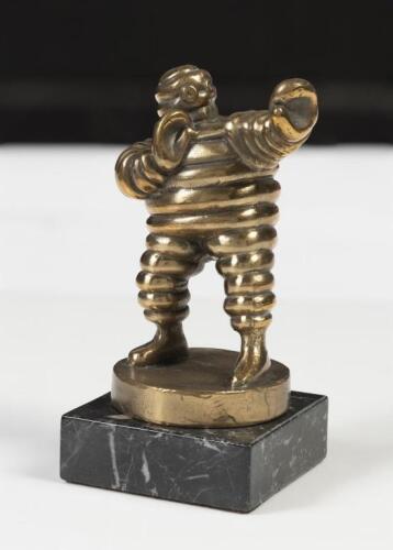 MICHELIN: A nice circa 1990s&nbsp;reproduction&nbsp;solid brass&nbsp;Michelin Bibendum&nbsp;in a boxing pose standing on a small marble base, 13cm high overall