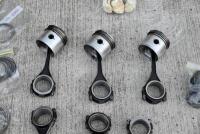 DB2/4: A set of 3 litre pistons, rings and big end bearings [Location: Sydney] - 3