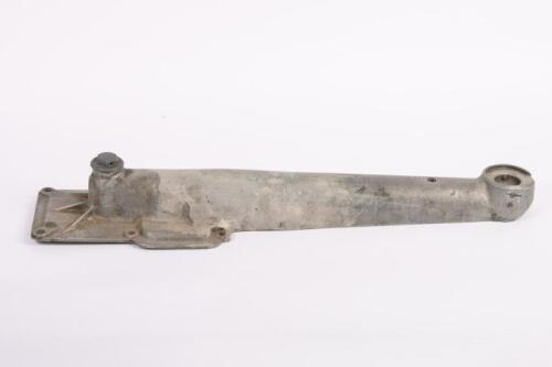 MG: An alloy MG TC gearbox remote case