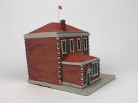 LEFTON'S FIREHOUSE: A Lefton's 1929 Truck No.47 Chicago, IL firehouse. Scale model - 5