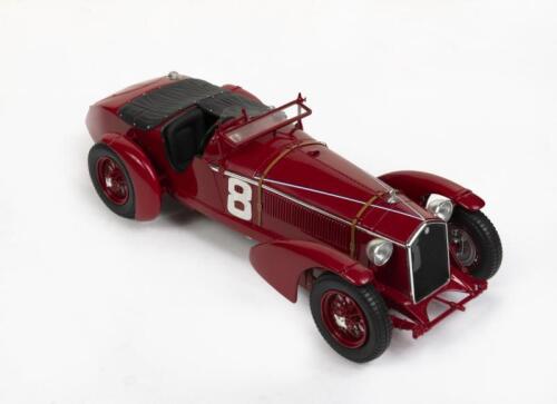 ALFA ROMEO 8C: A 1:18 scale Spark Alfa Romeo 8C 'No.8' 1932 Le Mans Winner model
