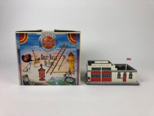 LEFTON'S FIREHOUSE: A Lefton's 1931 Fire Station No.6, Seattle, WA. Scale model