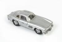 MERCEDES BENZ 300SL: A 1:24&nbsp;scale&nbsp;Franklin Mint Precision Models&nbsp;1954&nbsp;Mercedes-Benz 300SL Gullwing